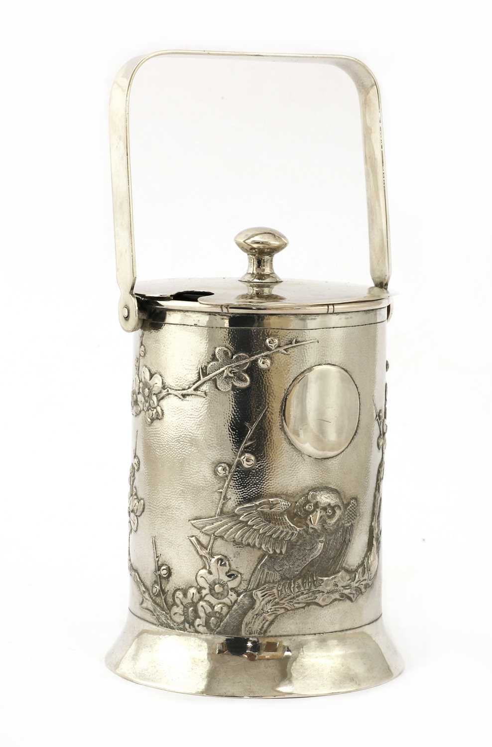 Lot 156 - A Chinese export silver preserve jar and cover