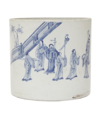 Lot 28 - A Chinese blue and white brush pot