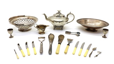 Lot 35 - Silver-plated items