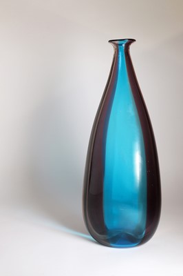 Lot 457 - A Venini 'Spicchi' glass vase