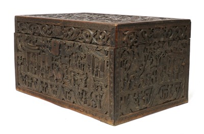 Lot 189 - A Chinese sandalwood box