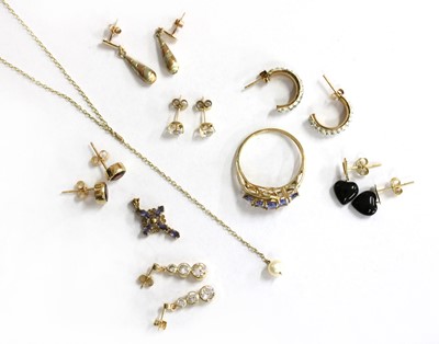 Lot 181 - A quantity of gold jewellery