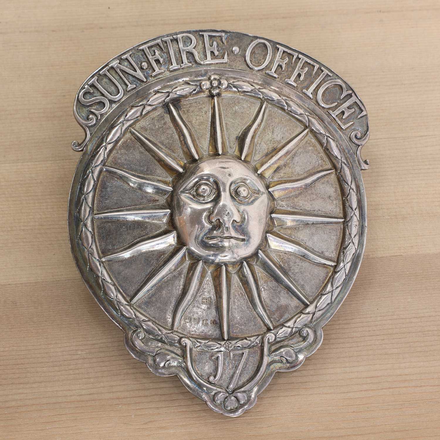 Lot 366 - A George III silver Sun Fire Office fireman's arm badge