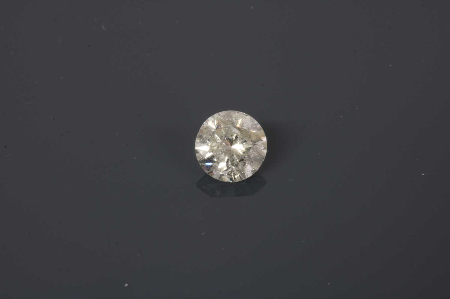 Lot 38 - An unmounted brilliant cut diamond