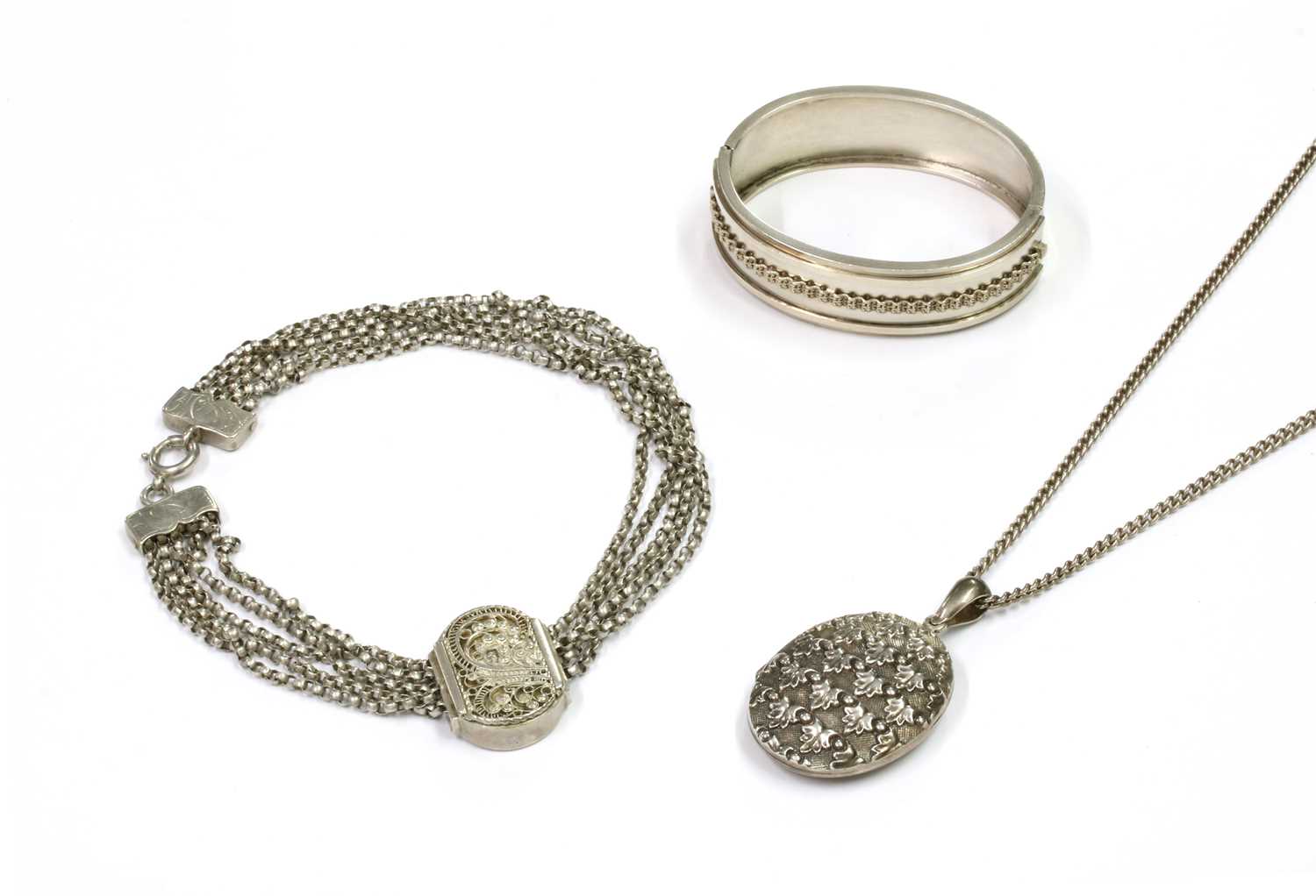 Lot 28 - A small quantity of Victorian silver jewellery