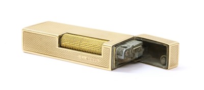 Lot 283 - A 9ct gold gas lighter