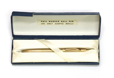 Lot 281 - A 9ct gold ballpoint pen
