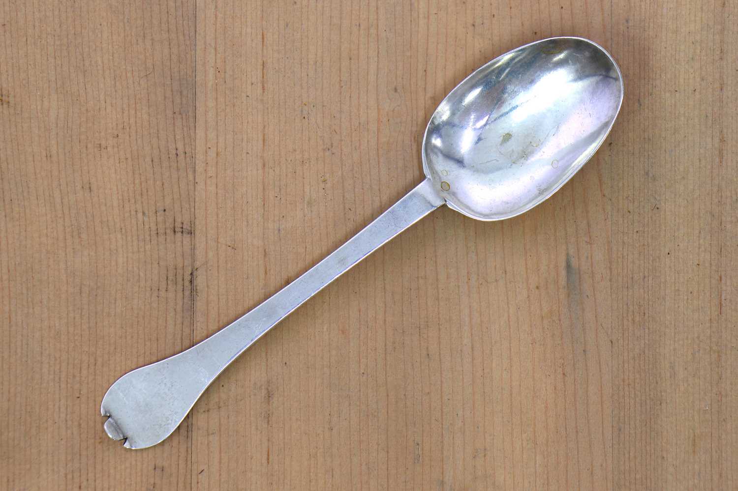 Lot 313 - A late 17th century silver trefid spoon