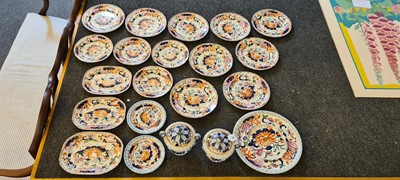 Lot 150 - A quantity of early 19th century Ironstone dinnerware