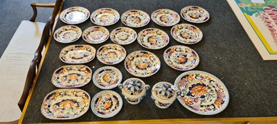 Lot 150 - A quantity of early 19th century Ironstone dinnerware