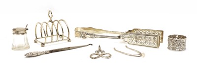 Lot 56 - A collection of silver items