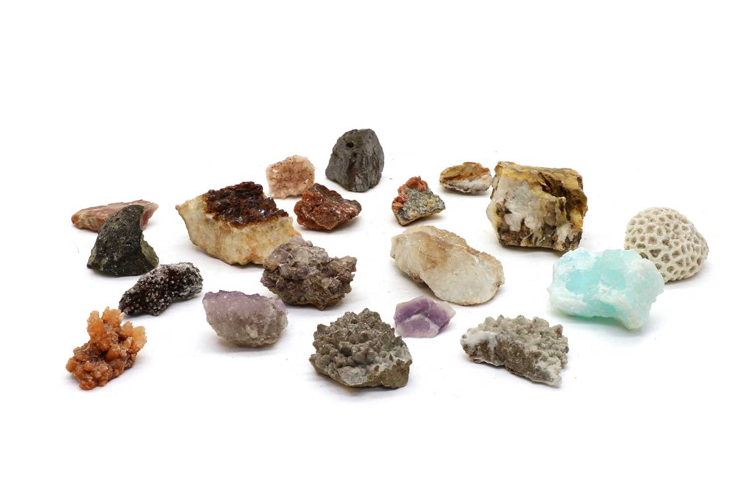 Lot 105 - A quantity of gem-like minerals and hardstones