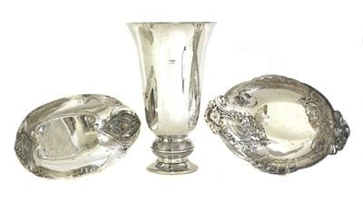 Lot 282 - An Art Deco Gallia silver-plated vase