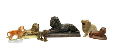 Lot 327 - A collection of ornamental lions