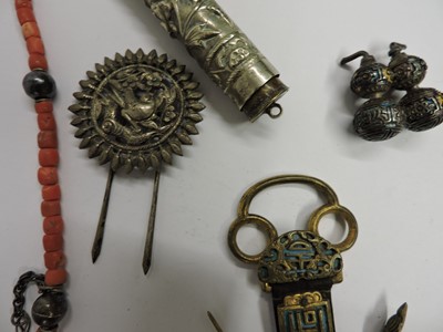 Lot 174 - A collection of Chinese miscellaneous collectibles