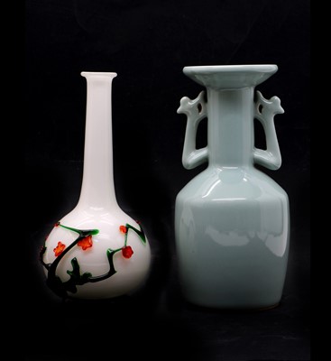 Lot 145 - A Japanese porcelain vase