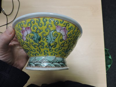 Lot 144 - A Chinese famille rose bowl