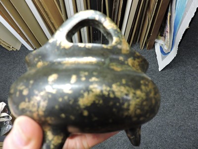 Lot 112 - A Chinese bronze incense burner