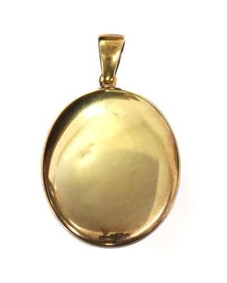 Lot 66 - A cased Victorian gold diamond and split pearl hinged locket, c.1880