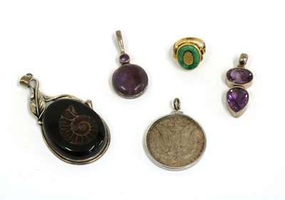 Lot 423 - A small quantity of jewellery