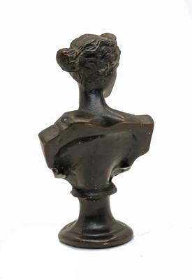 Lot 69 - A small Grand Tour bust