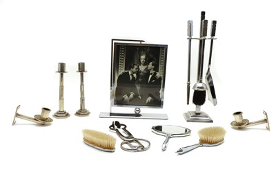 Lot 12 - A collection of Art Deco wares