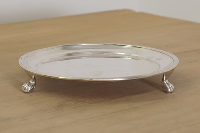 Lot 637 - An Indian silver salver/card tray