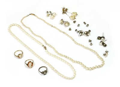 Lot 239 - A quantity of jewellery