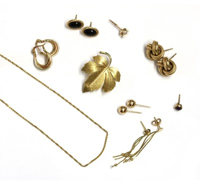 Lot 231 - A quantity of gold jewellery