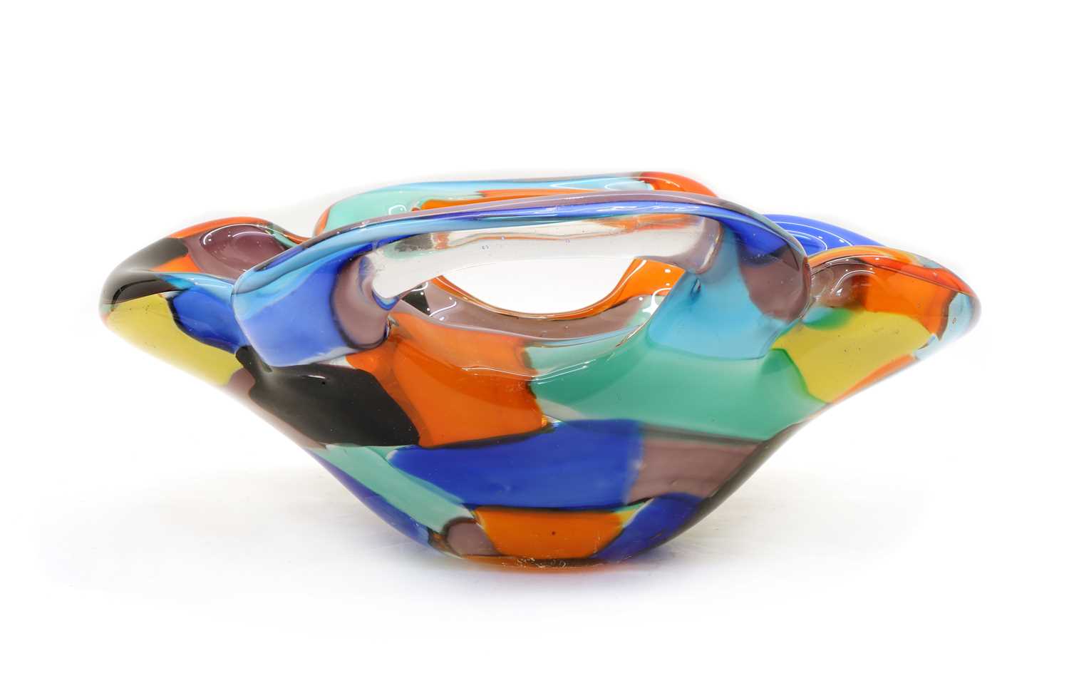 Lot 94 - A glass bowl