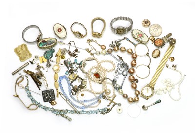 Lot 272 - A quantity of silver and costume jewellery
