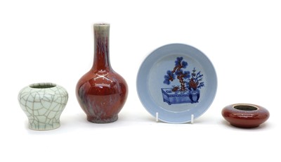 Lot 252 - A collection of Chinese porcelain