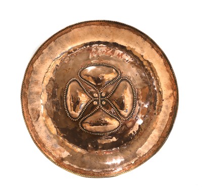 Lot 108 - An Arts and Crafts copper dish
