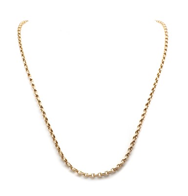 Lot 130 - A gold hollow oval belcher link chain