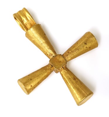 Lot 19 - A Byzantine high carat gold garnet set hollow cross