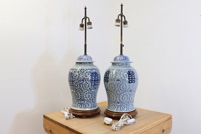 Lot 190 - A near pair of large Chinese porcelain vase table lamps