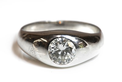 Lot 446 - A white gold single stone diamond ring