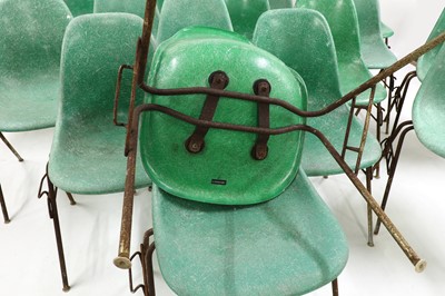 Lot 486 - Eighteen 'DSS' stacking chairs
