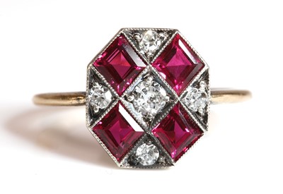 Lot 194 - An Art Deco diamond and synthetic ruby plaque ring