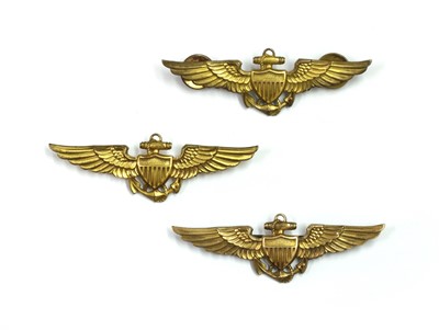 Lot 1376 - Two 9ct gold RAF wings brooches