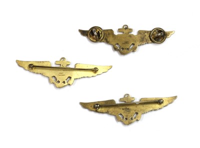 Lot 1376 - Two 9ct gold RAF wings brooches