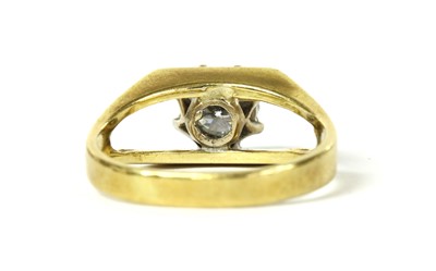Lot 89 - An 18ct gold single stone diamond ring