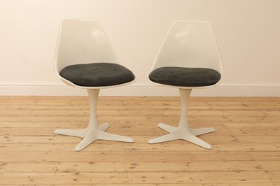 Lot 328 - A pair of Arkana revolving chairs