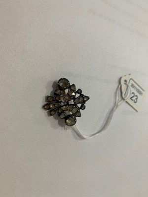 Lot 23 - A late Georgian diamond set fleur-de-lys