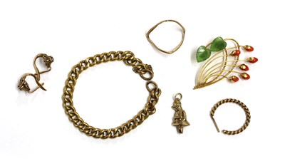 Lot 367 - A quantity of gold jewellery