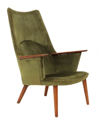 Lot 481 - An 'AP27' lounge chair