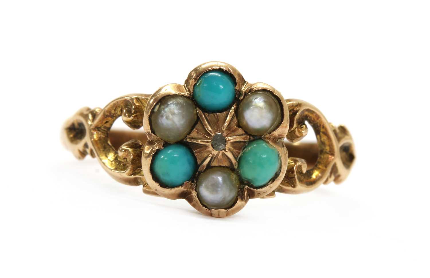 Lot 17 - A Victorian gold diamond, turquoise and split pearl daisy cluster ring