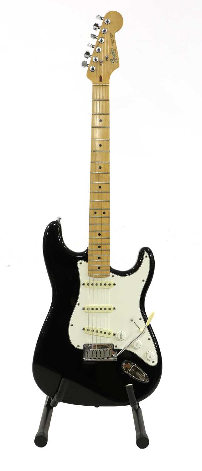 Lot 540 - A 1989 Fender Stratocaster electric guitar
