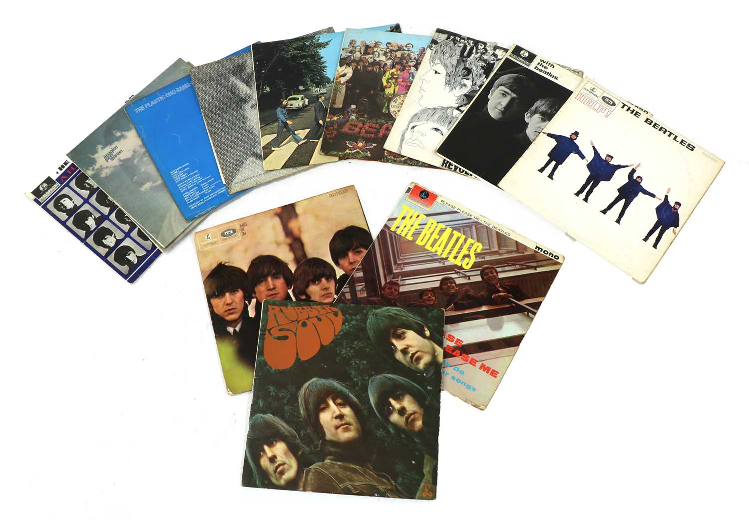 Lot 532 - A collection of The Beatles vinyl records and ephemera