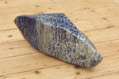 Lot 33 - A large lapis lazuli 'freeform' specimen